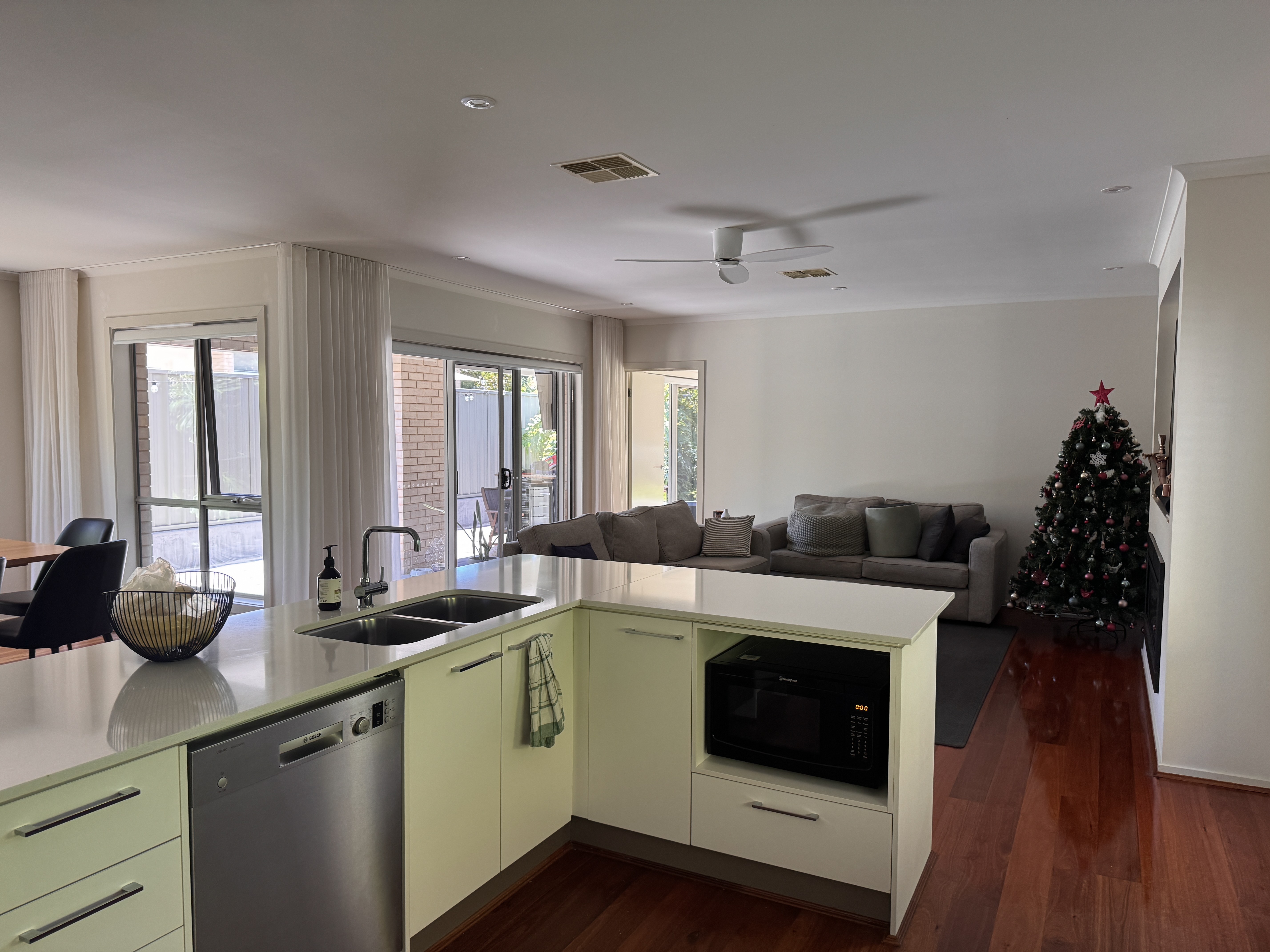 Clean modern kitchen Adelaide